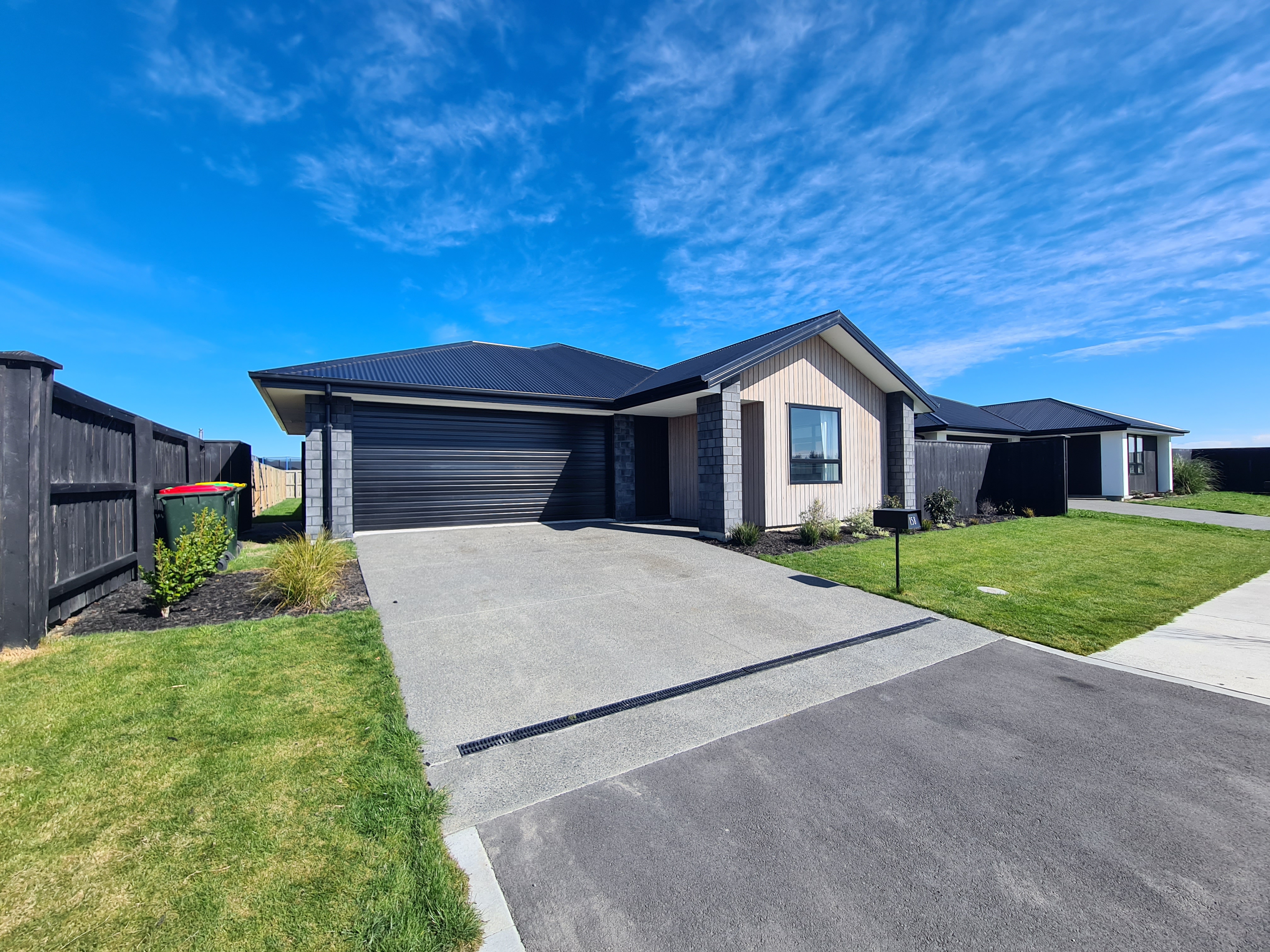 158 Faringdon Boulevard