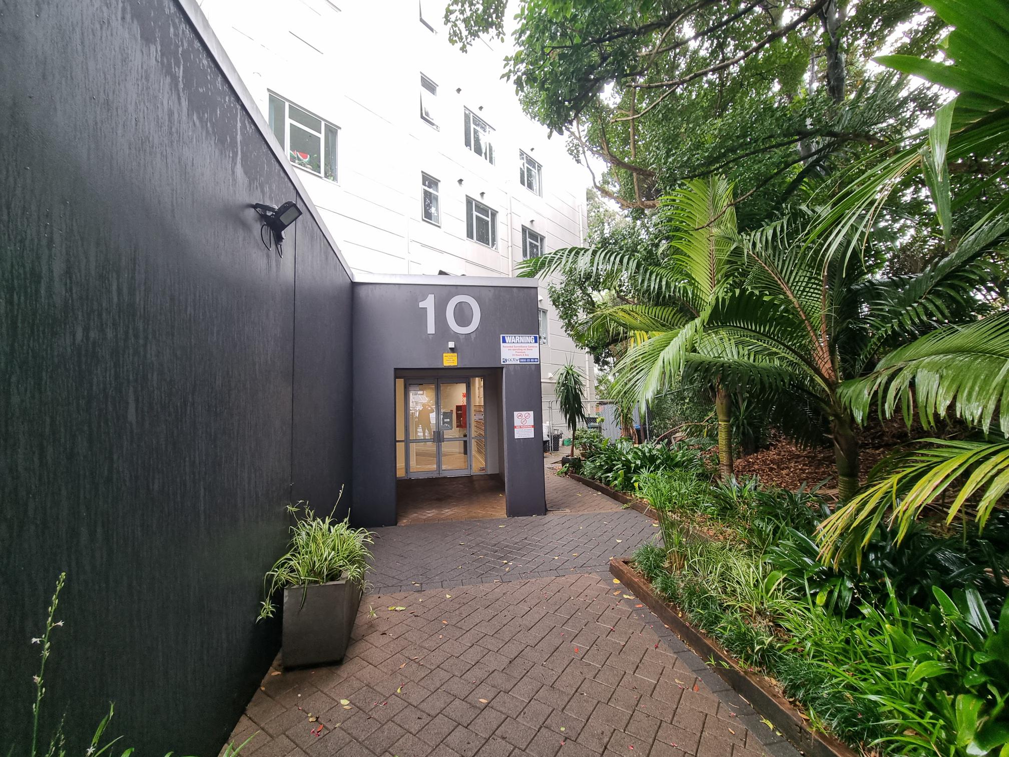 205/10 Ronayne Street