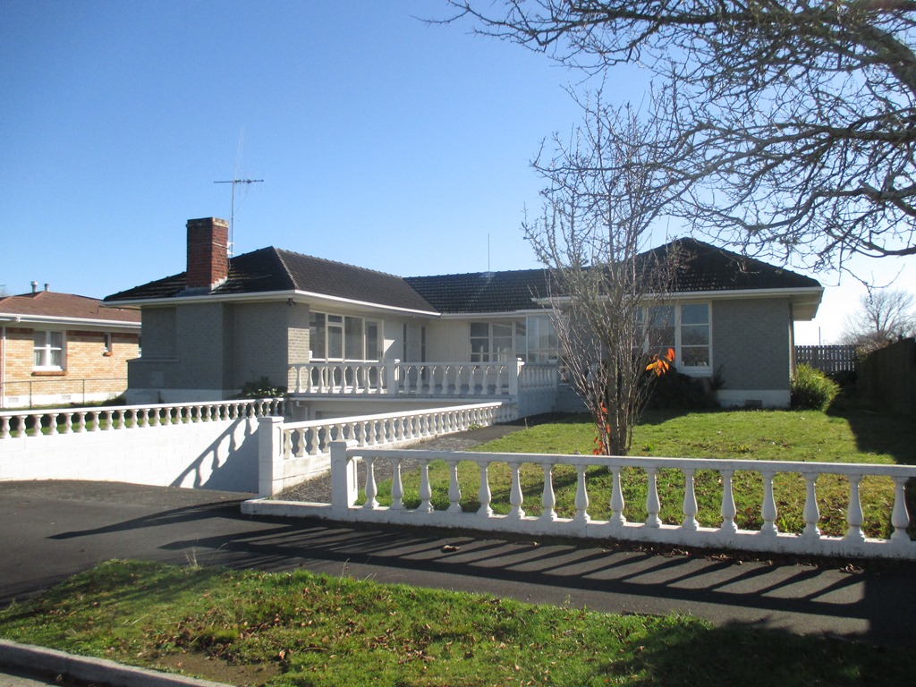 13 Scott Avenue