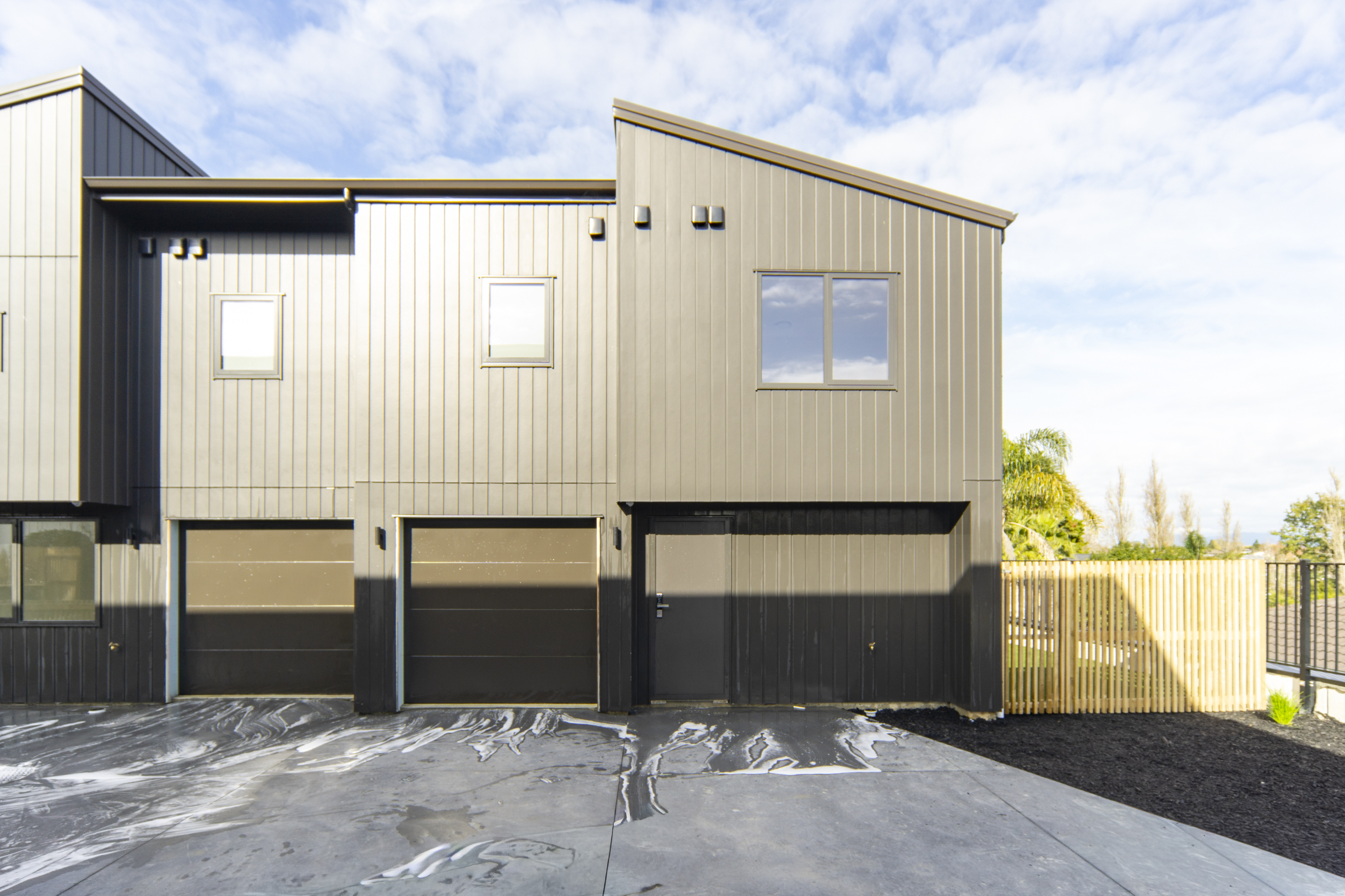 2/3 Harrowfield Drive